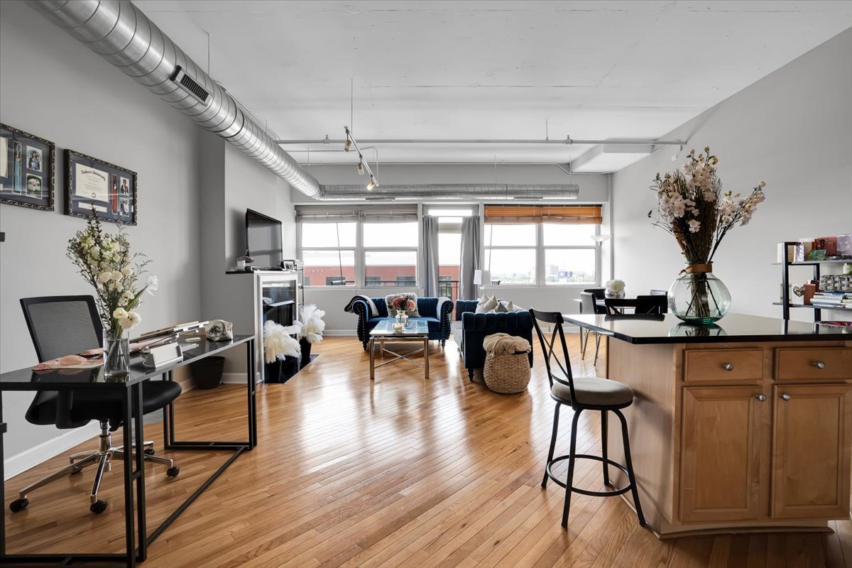 500 South Clinton Street, Unit 527 Chicago, IL 60607 - Photo 22 of 38 Gallery Image 22
