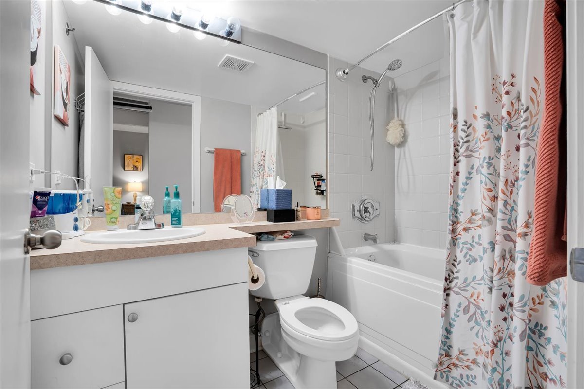 500 South Clinton Street, Unit 527 Chicago, IL 60607 - Photo 26 of 38 Gallery Image 26