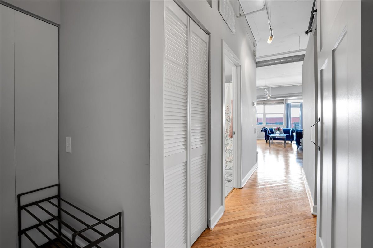 500 South Clinton Street, Unit 527 Chicago, IL 60607 - Photo 28 of 38 Gallery Image 28