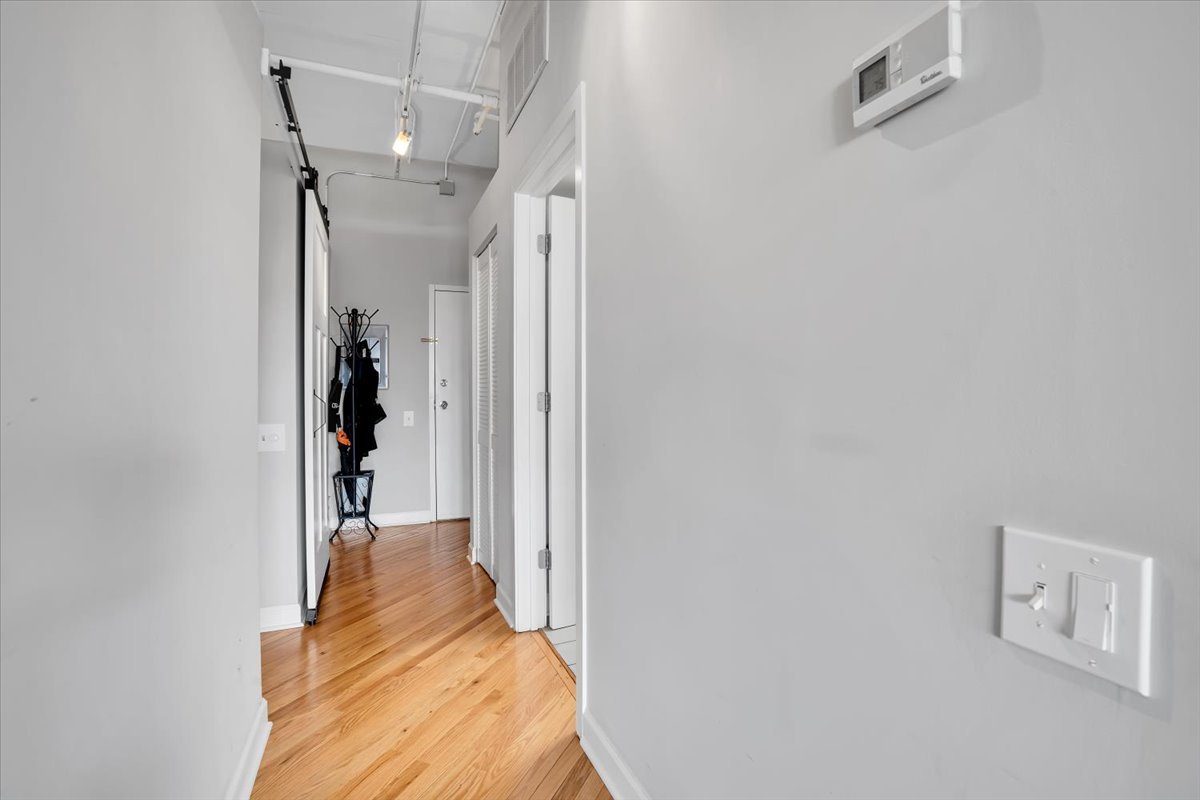 500 South Clinton Street, Unit 527 Chicago, IL 60607 - Photo 29 of 38 Gallery Image 29