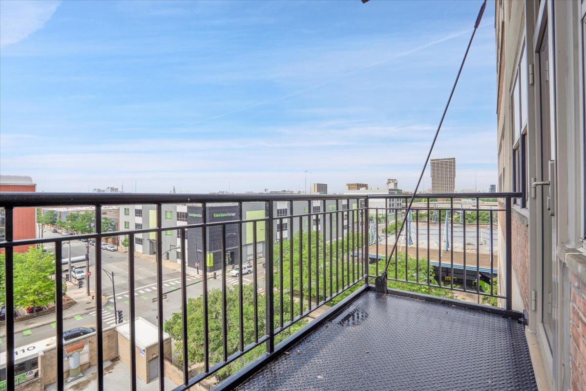 500 South Clinton Street, Unit 527 Chicago, IL 60607 - Photo 32 of 38 Gallery Image 32