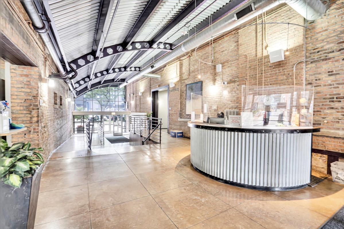 500 South Clinton Street, Unit 527 Chicago, IL 60607 - Photo 6 of 38 Gallery Image 6