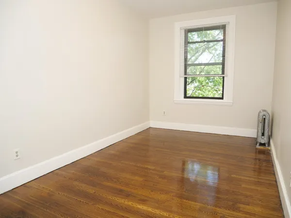 $3,400 | 45 Carlton Street, Unit 7, Brookline, MA 02446