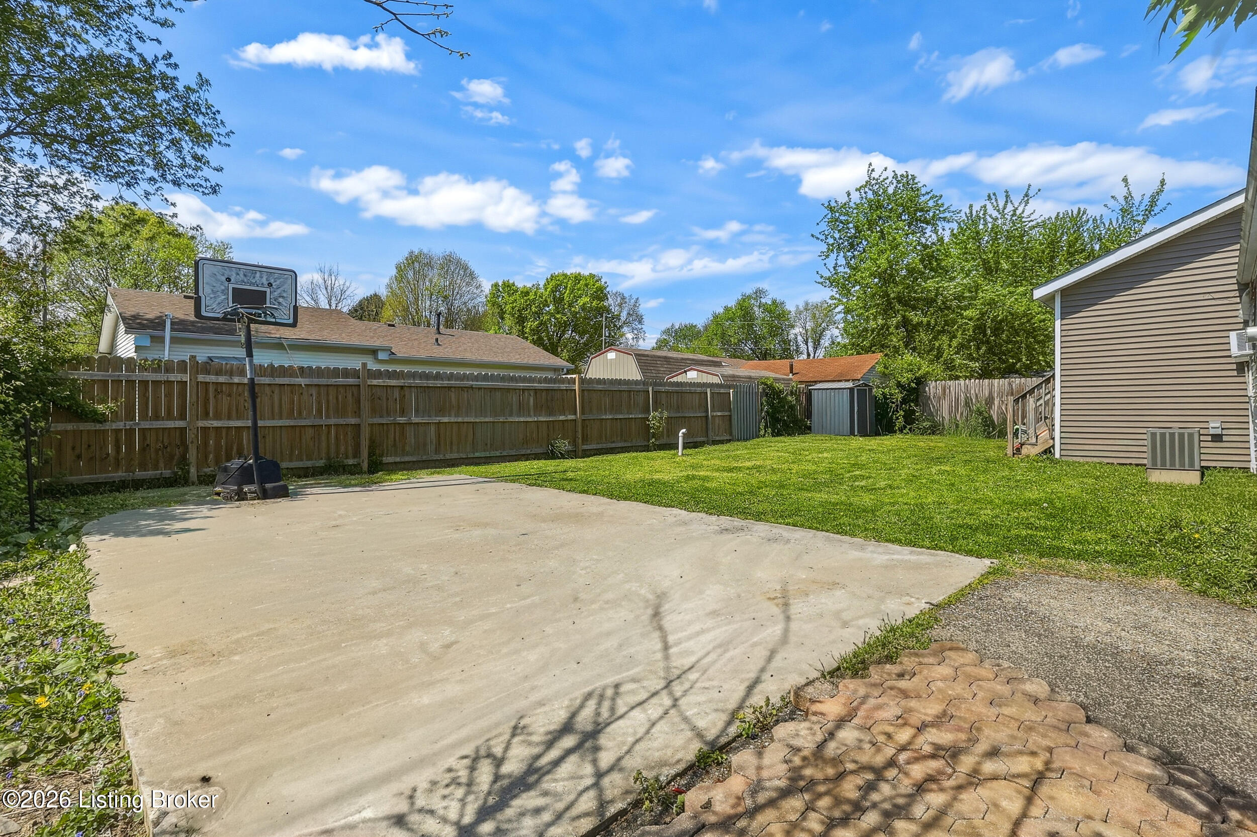 4110 Riedley Road Louisville, KY 40216 - Photo 33 of 43 18_18