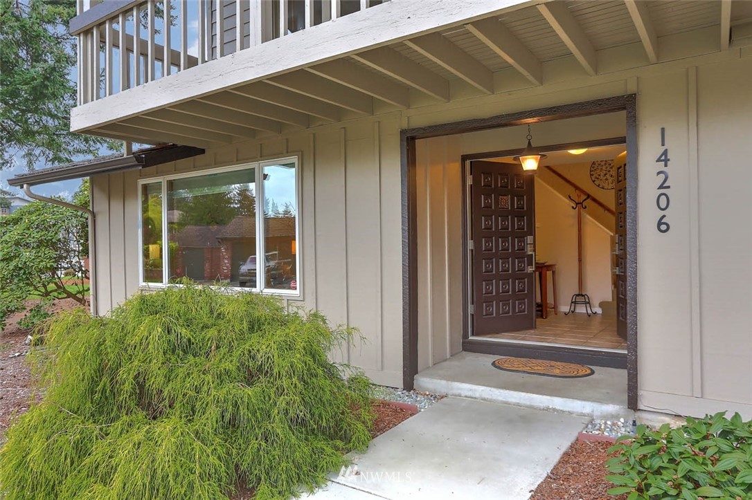 14206 Southeast 170th Street Renton, WA 98058 - Photo 3 of 33 Gallery Image 3