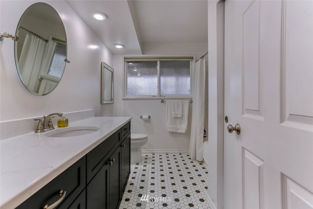 14206 Southeast 170th Street Renton, WA 98058 - Photo 24 of 33 Gallery Image 24