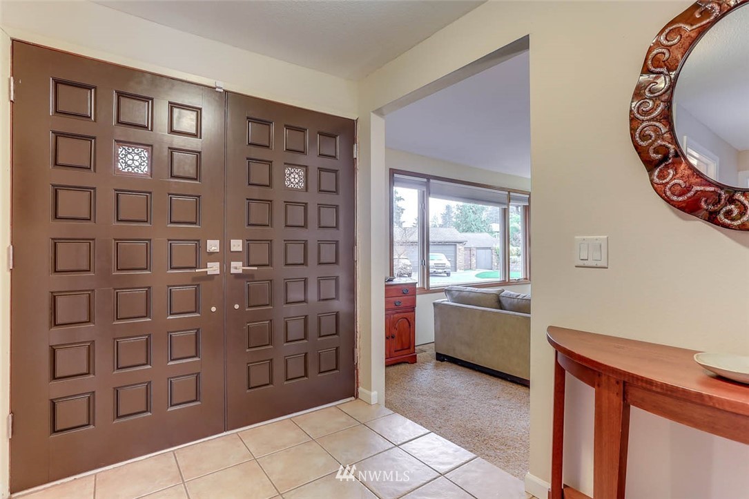 14206 Southeast 170th Street Renton, WA 98058 - Photo 4 of 33 Gallery Image 4