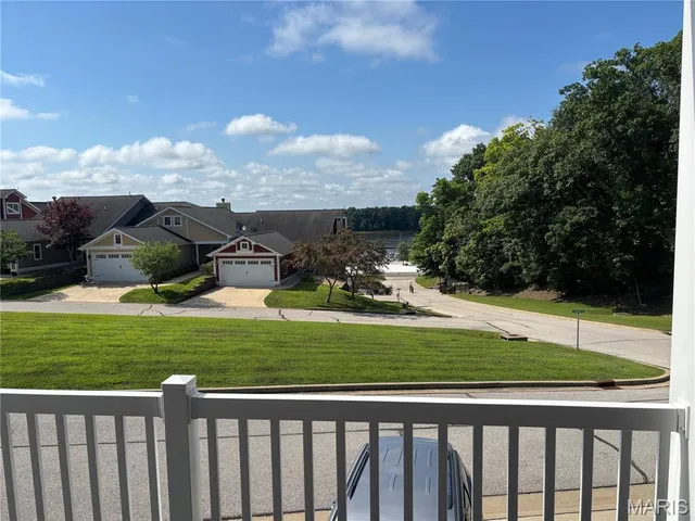 $368,000 | 314 Captains Court, Grafton, IL 62037