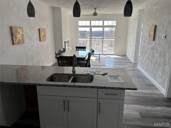 $368,000 | 314 Captains Court, Grafton, IL 62037
