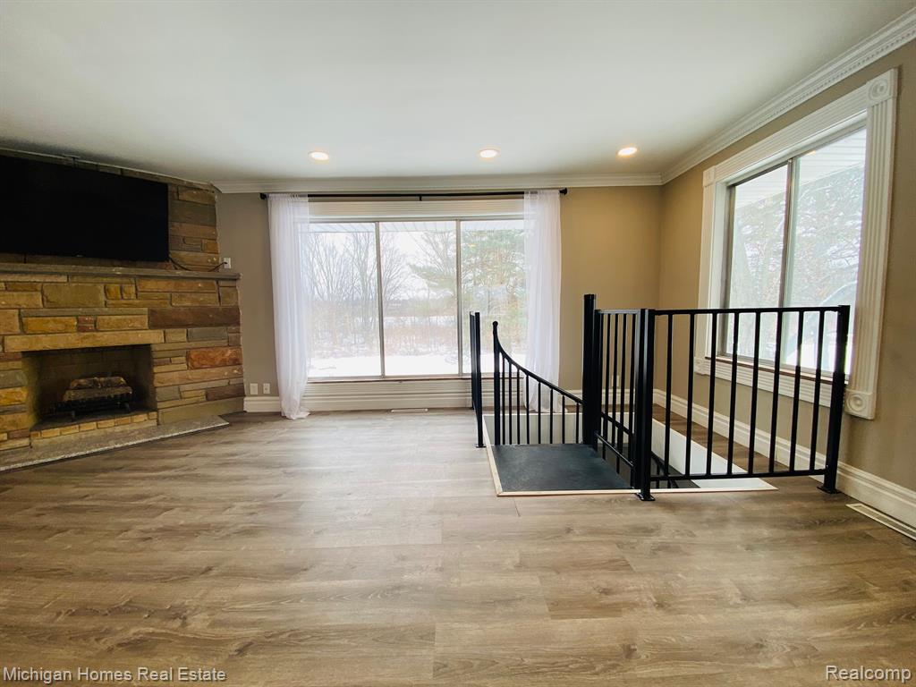 8089 North Holly Road Grand Blanc, MI 48439 - Photo 18 of 31
