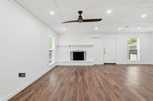 $1,595 | 5104 Spruce Cove, Unit A, Austin, TX 78744