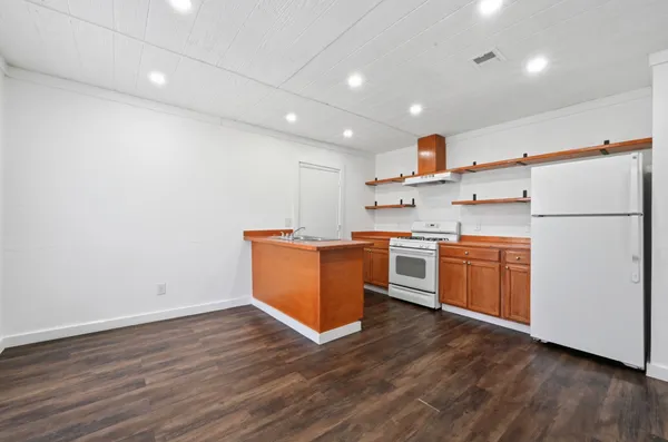 $1,595 | 5104 Spruce Cove, Unit A, Austin, TX 78744