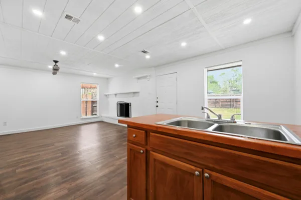 $1,595 | 5104 Spruce Cove, Unit A, Austin, TX 78744