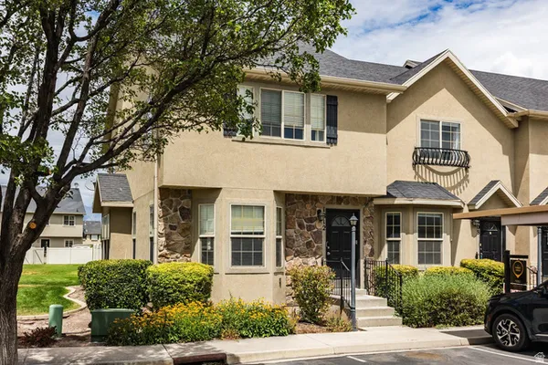 $325,000 | 1812 West 1000th Street South, Springville, UT 84663