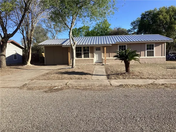 $225,000 | 1009 Anderson Drive, Alice, TX 78332