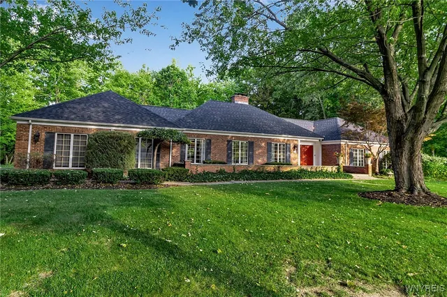 $699,716 | 737 Mountain View Drive, Lewiston, NY 14092