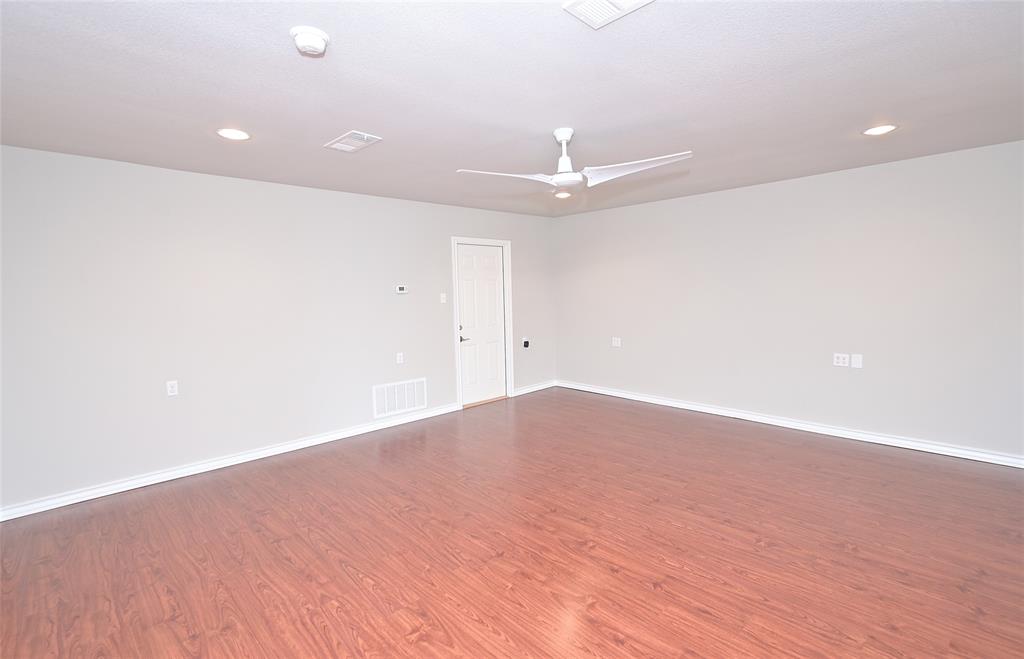 4649 Misty Ridge Drive Fort Worth, TX 76137 - Photo 18 of 40 Gallery Image 18