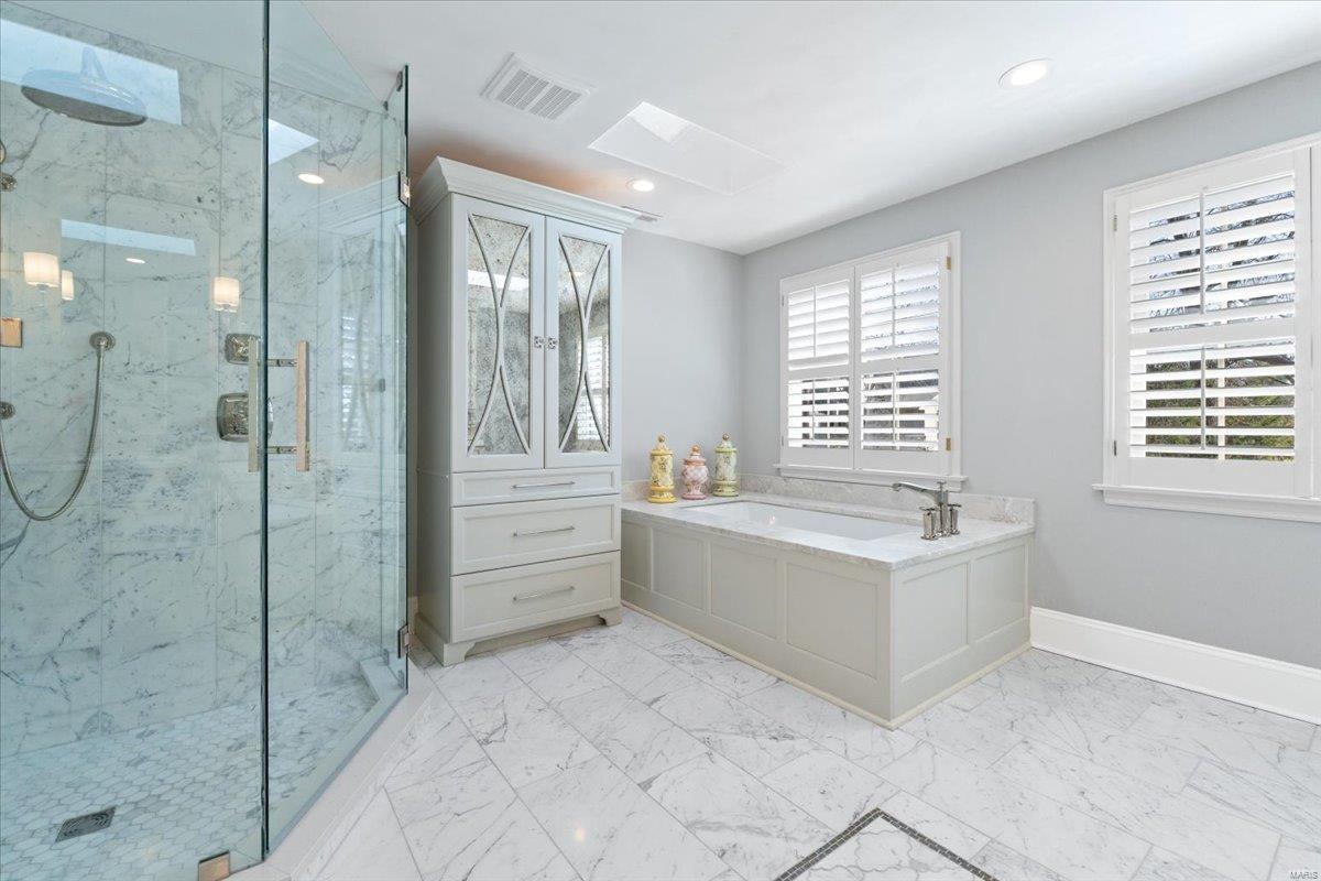 2124 North Geyer Road Frontenac, MO 63131 - Photo 35 of 40 Gallery Image 35