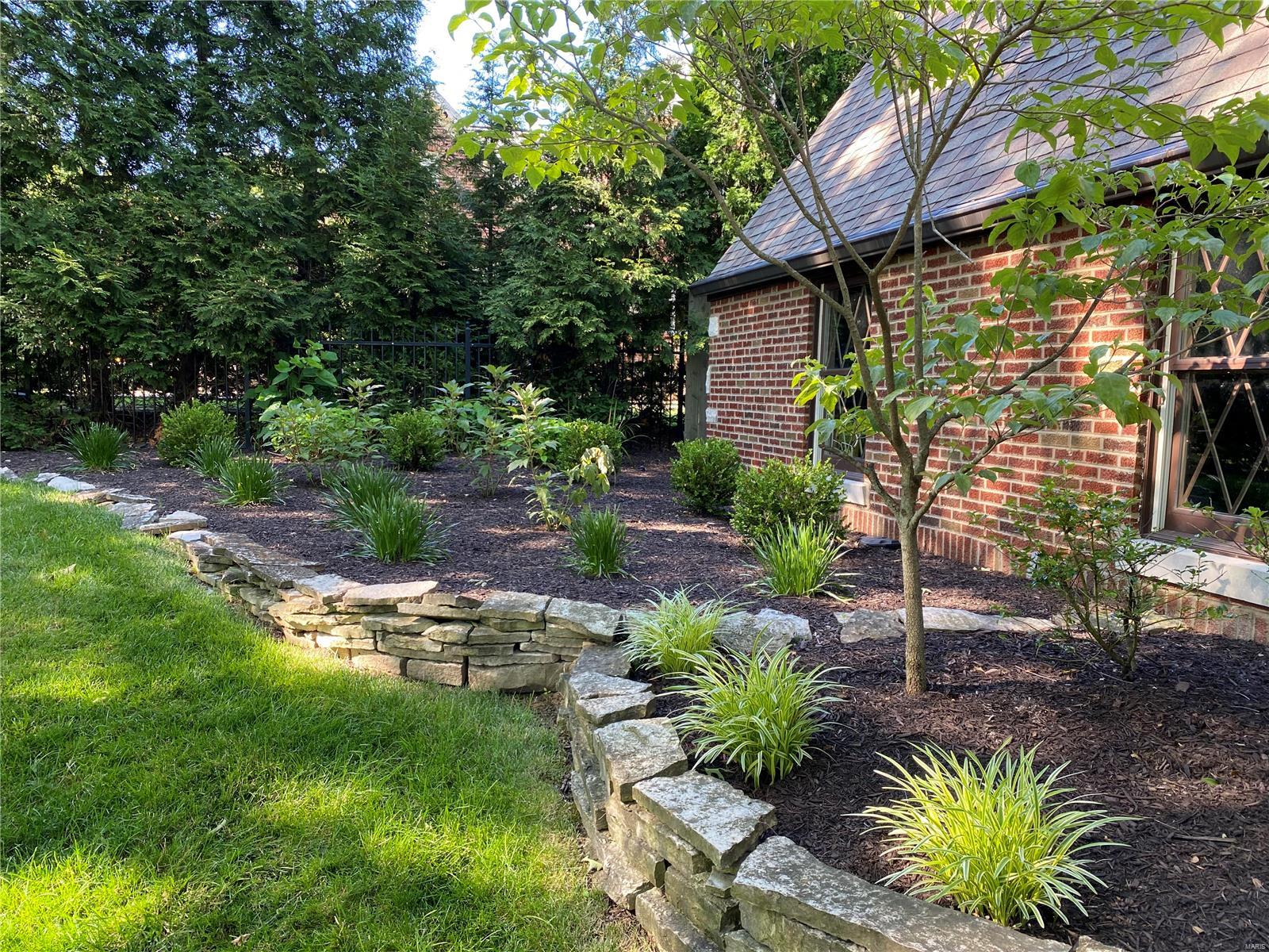 2124 North Geyer Road Frontenac, MO 63131 - Photo 8 of 40 Gallery Image 8