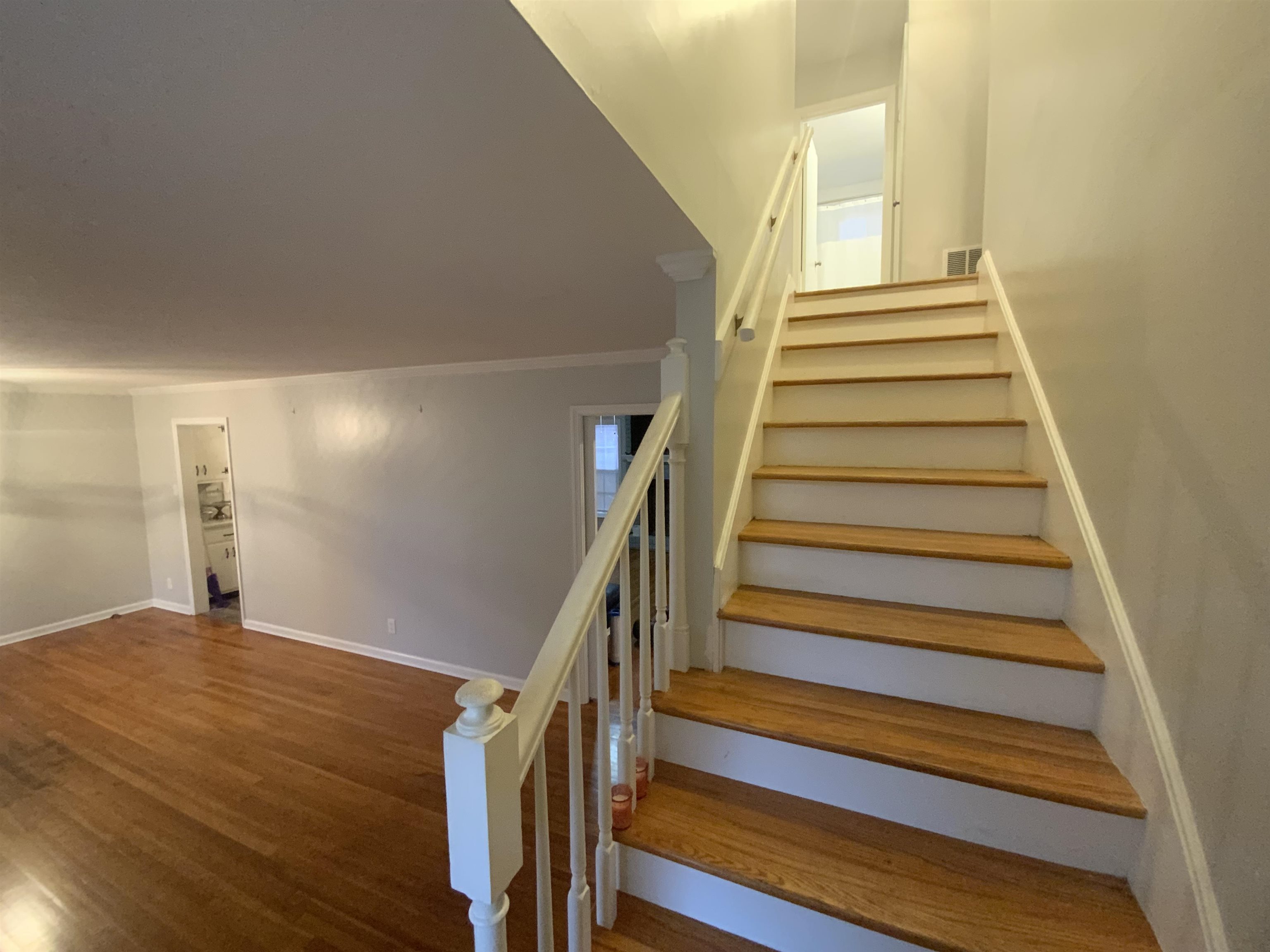 2965 Falkirk Road Memphis, TN 38128 - Photo 16 of 27 a view of entryway