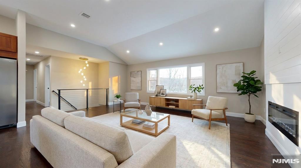 550 Ramapo Valley Road Oakland, NJ 07436 - Photo 15 of 50