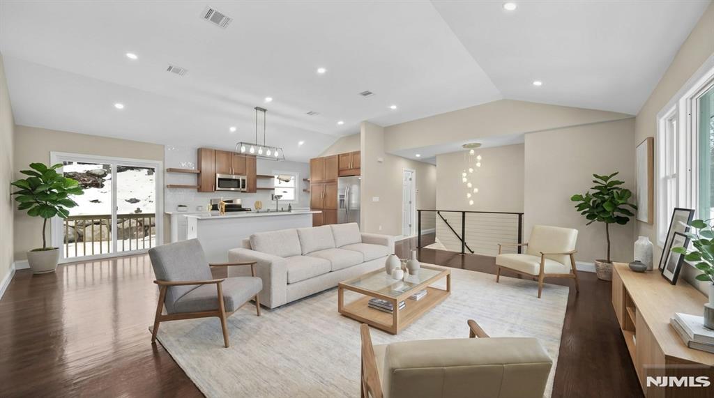 550 Ramapo Valley Road Oakland, NJ 07436 - Photo 16 of 50