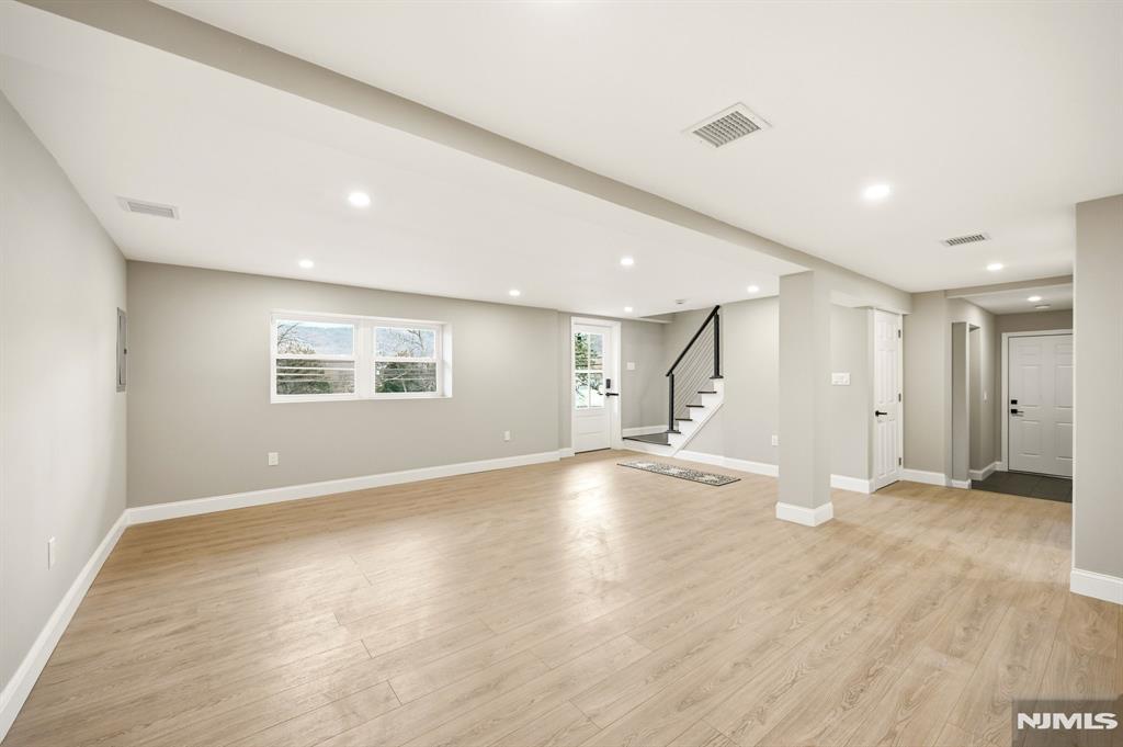 550 Ramapo Valley Road Oakland, NJ 07436 - Photo 32 of 50