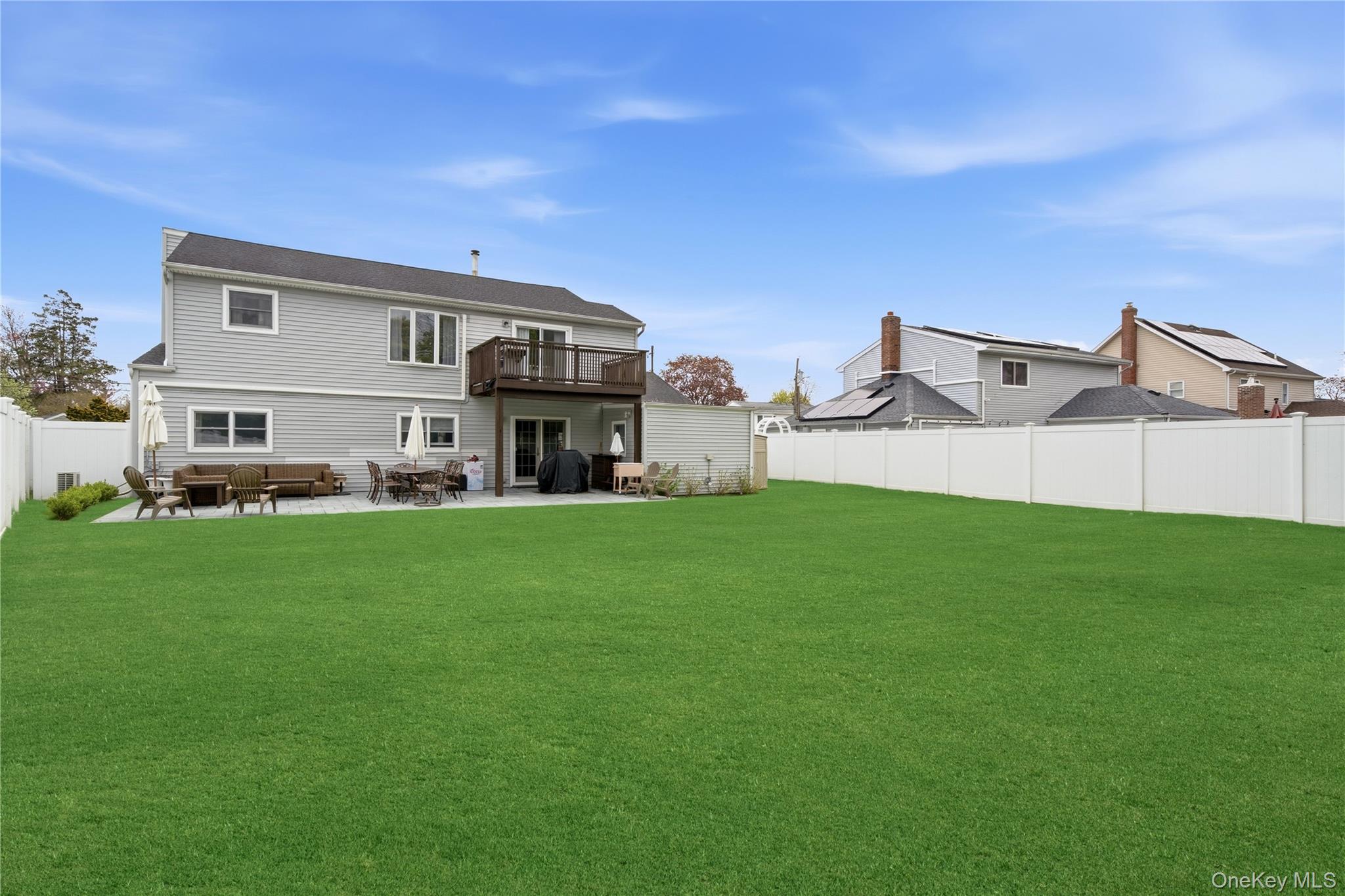 27 Polo Road Massapequa, NY 11758 - Photo 30 of 34 Gallery Image 30
