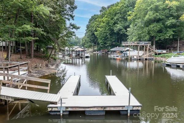 $869,000 | 8733 Holdsclaw Road, Terrell, NC 28682