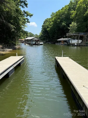 $869,000 | 8733 Holdsclaw Road, Terrell, NC 28682