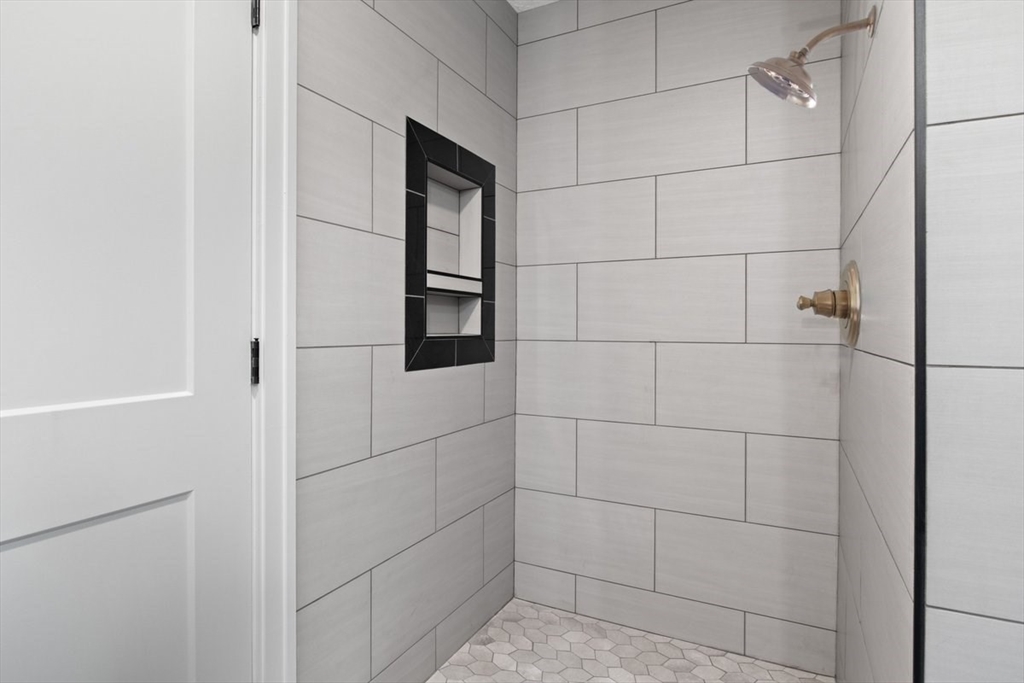 350 Wrentham Road Bellingham, MA 02019 - Photo 29 of 42 Gallery Image 29