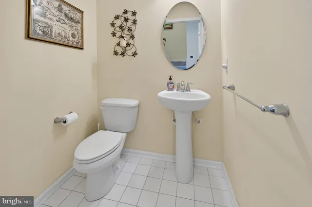 $425,000 | 109 Helen Drive, Cinnaminson, NJ 08077