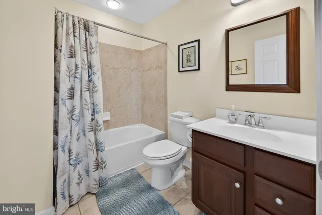 $425,000 | 109 Helen Drive, Cinnaminson, NJ 08077