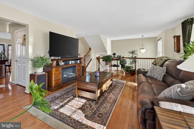 $425,000 | 109 Helen Drive, Cinnaminson, NJ 08077