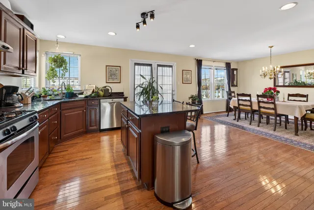 $425,000 | 109 Helen Drive, Cinnaminson, NJ 08077