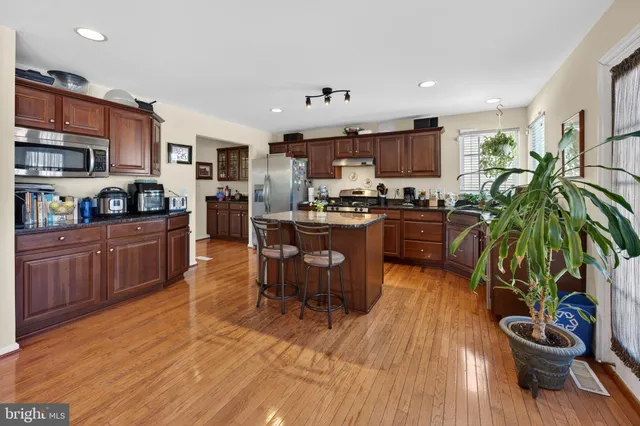 $425,000 | 109 Helen Drive, Cinnaminson, NJ 08077