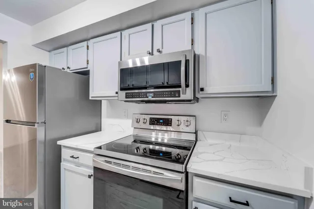 $310,000 | 5700 Shadwell Court, Unit 77, Alexandria, VA 22309