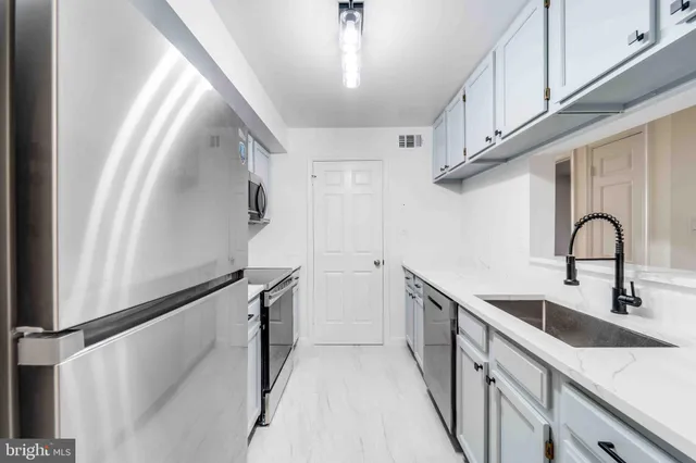 $310,000 | 5700 Shadwell Court, Unit 77, Alexandria, VA 22309