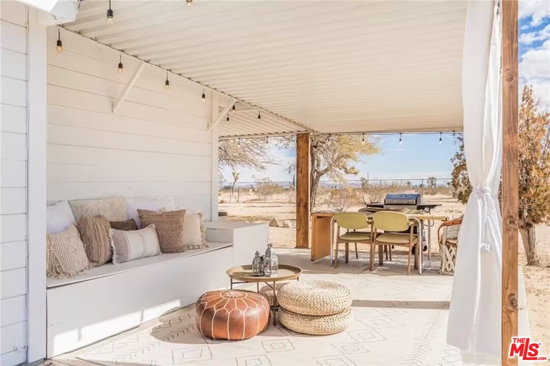 1616 Sunset Mesa Road Landers, CA 92285 - Photo 2 of 51