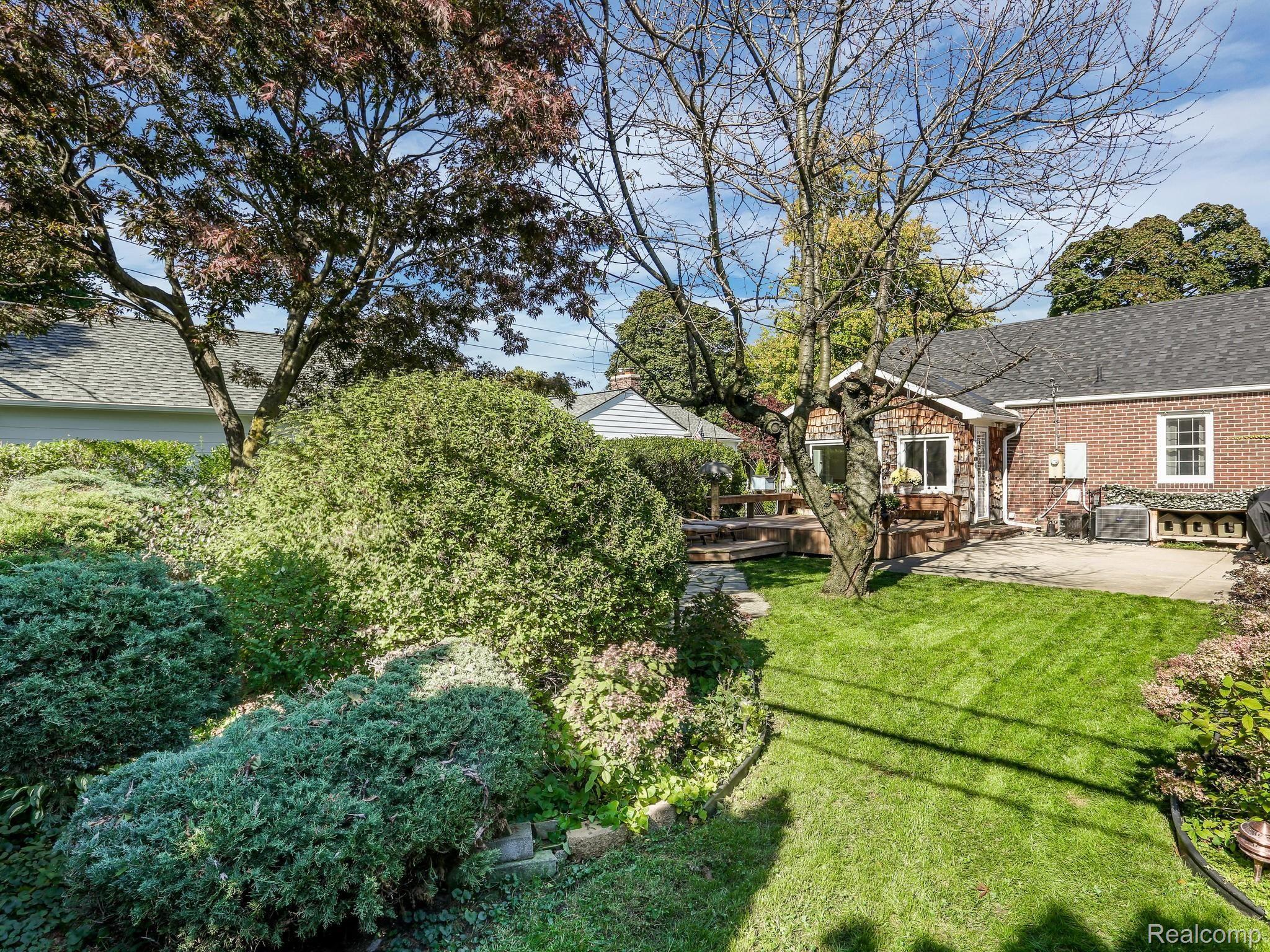 53 Vernier Road Grosse Pointe, MI 48236 - Photo 20 of 25 19.jpg