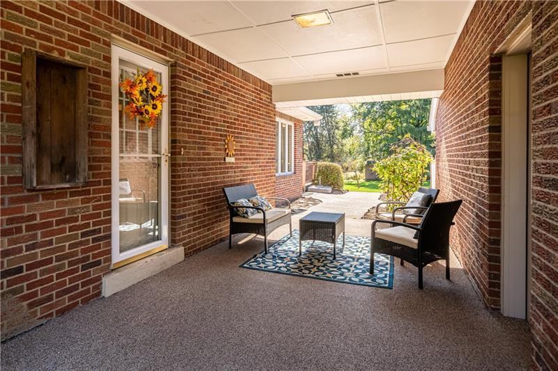 231 Brown Road Wexford, PA 15090 - Photo 3 of 25 Nice sitting area in Breezeway between house and garage.