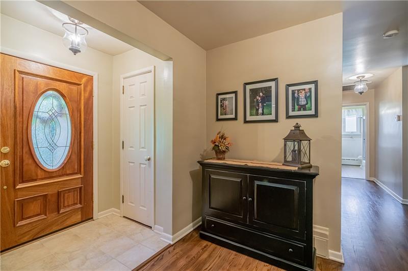 231 Brown Road Wexford, PA 15090 - Photo 4 of 25 Enter into a welcoming foyer.