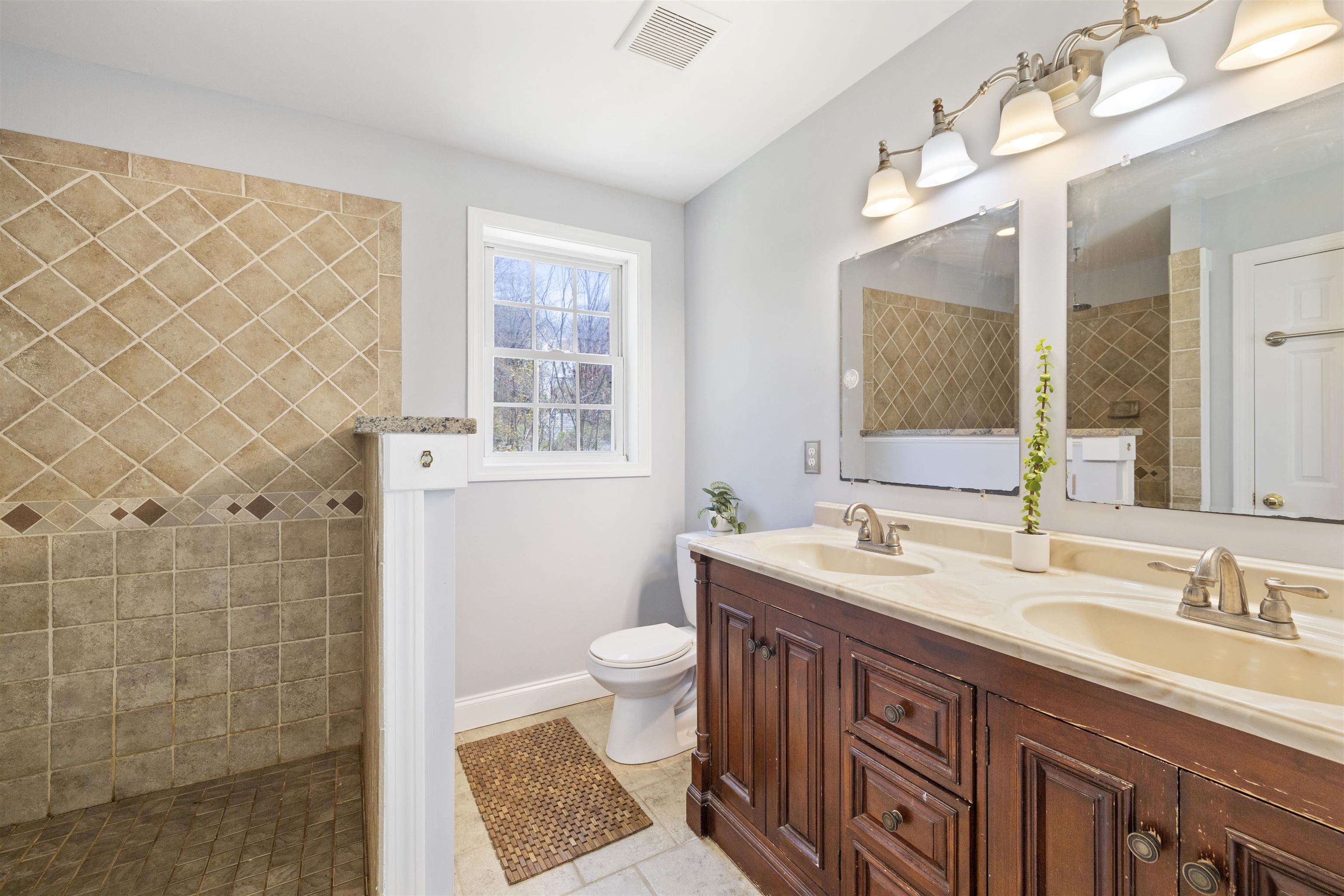18 Squamscott Road Stratham, NH 03885 - Photo 21 of 25 Gallery Image 21