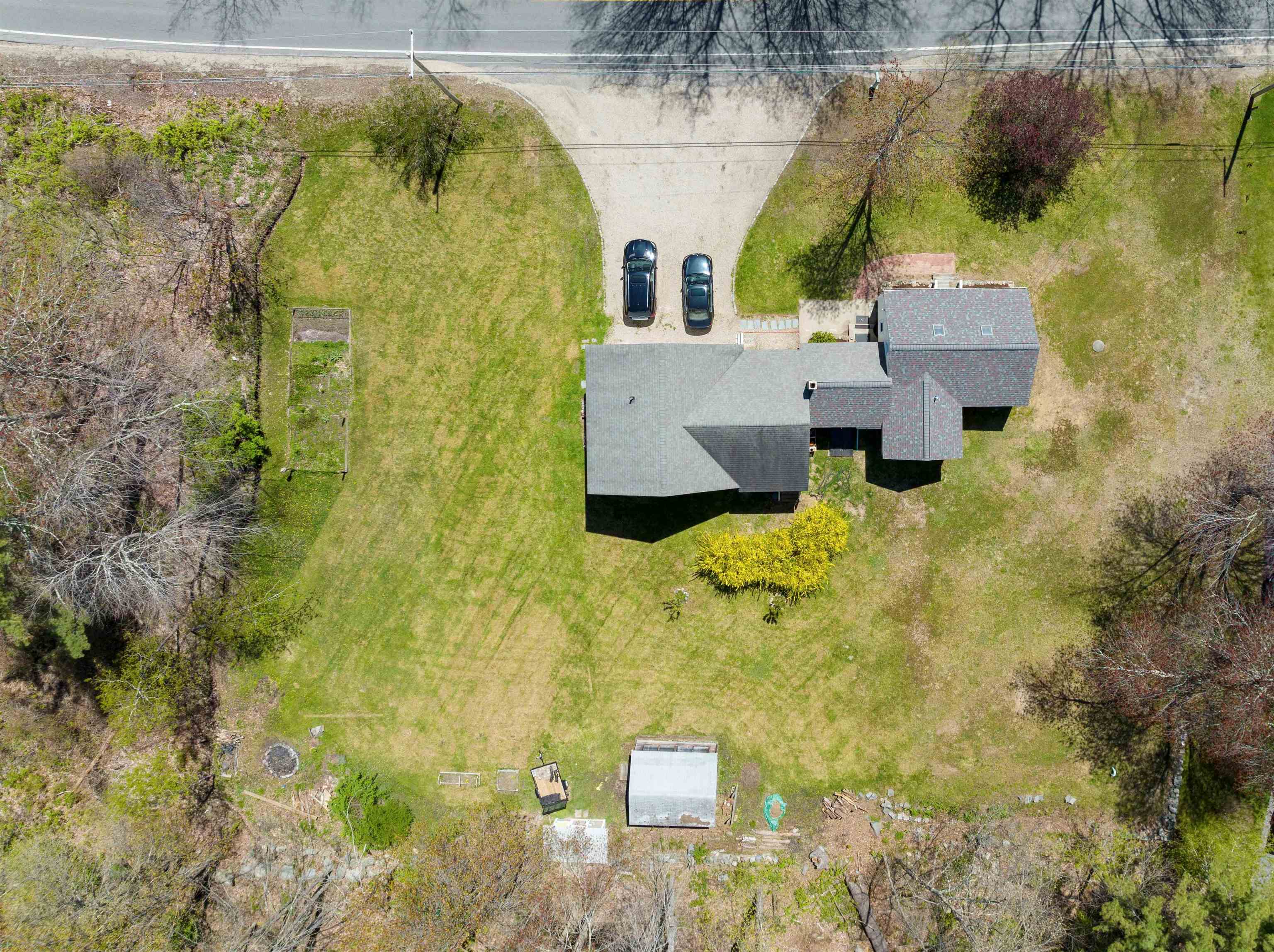 18 Squamscott Road Stratham, NH 03885 - Photo 23 of 25 Gallery Image 23