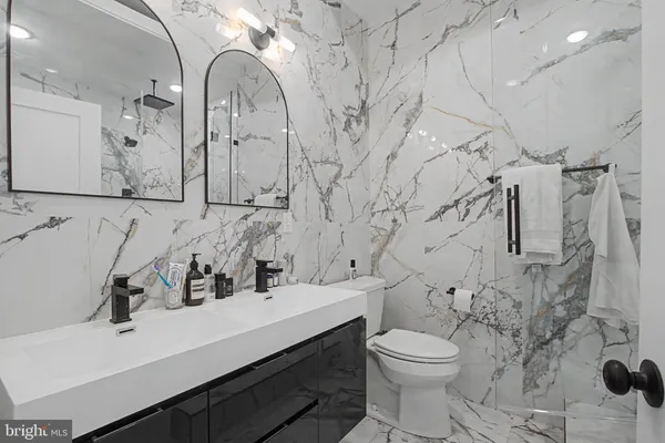 $4,275 | 120-00 North 3rd Street, Unit 4, Philadelphia, PA 19106