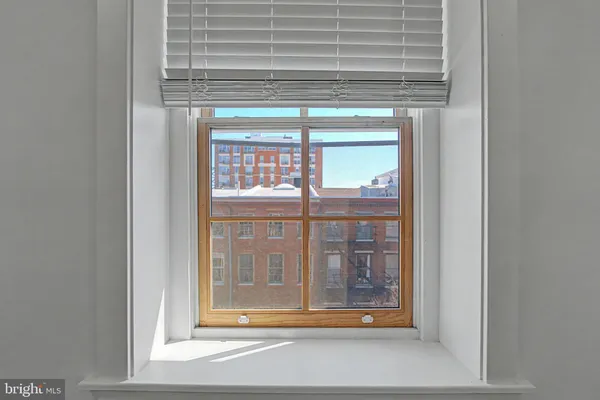 $4,275 | 120-00 North 3rd Street, Unit 4, Philadelphia, PA 19106