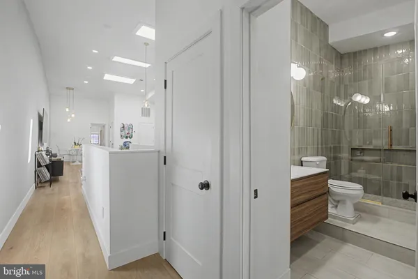 $4,275 | 120-00 North 3rd Street, Unit 4, Philadelphia, PA 19106