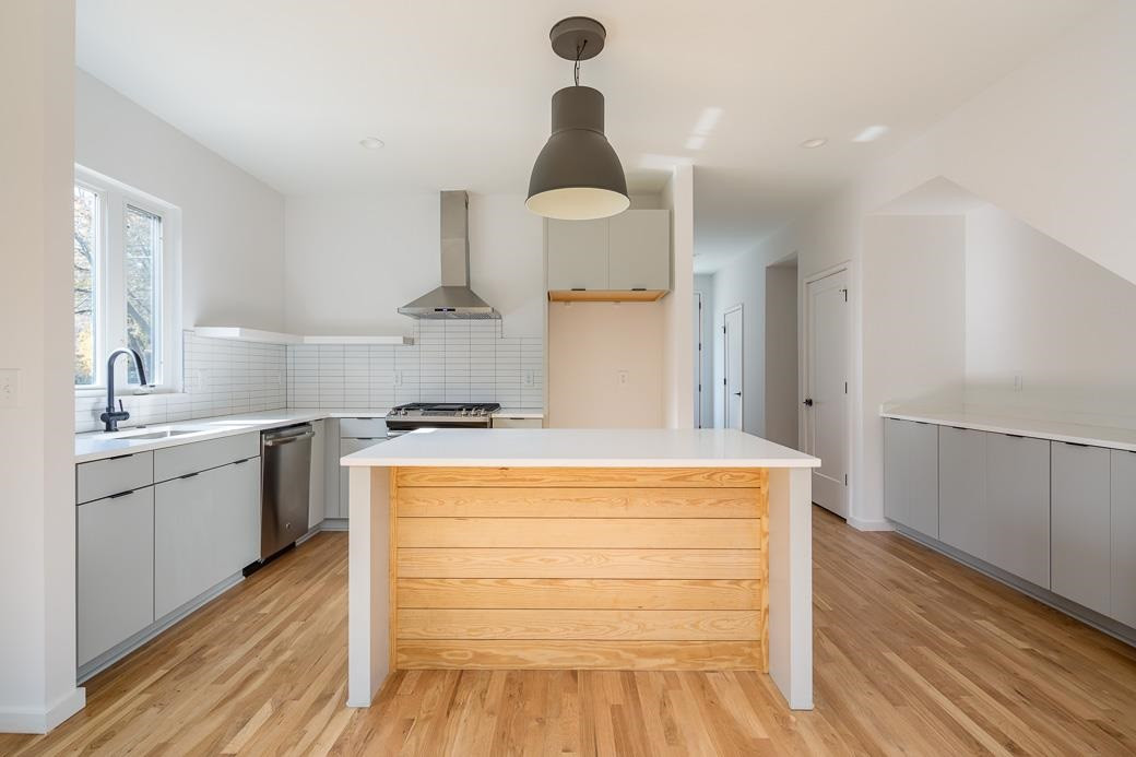 1105 South Blount Street Raleigh, NC 27601 - Photo 4 of 17 Photo 4