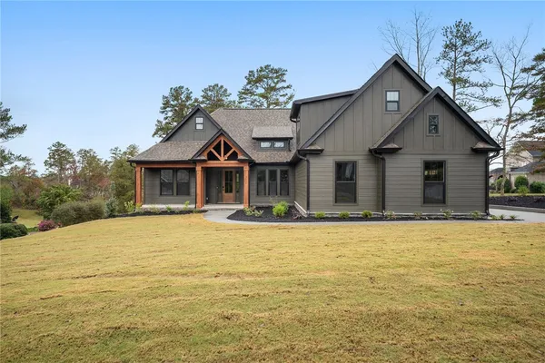 $728,900 | 1813 Cross Creek Drive, Seneca, SC 29678