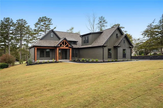 $729,900 | 1809 Cross Creek Drive, Seneca, SC 29678